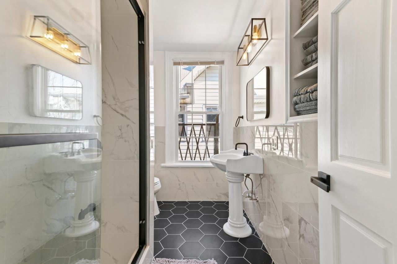 Cozy Gem In The Heart Of East Rock With Free Parking Near Yale And Dt New Haven Exterior foto