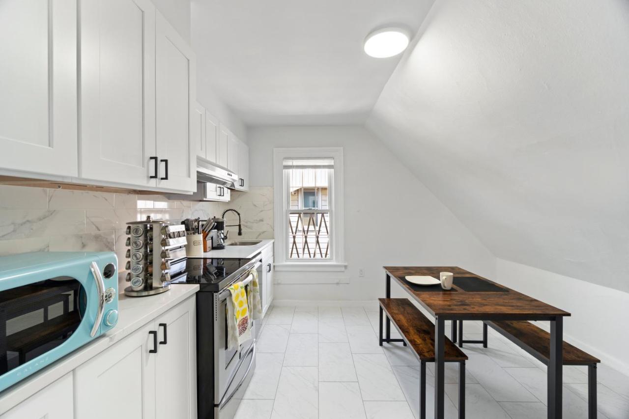 Cozy Gem In The Heart Of East Rock With Free Parking Near Yale And Dt New Haven Exterior foto